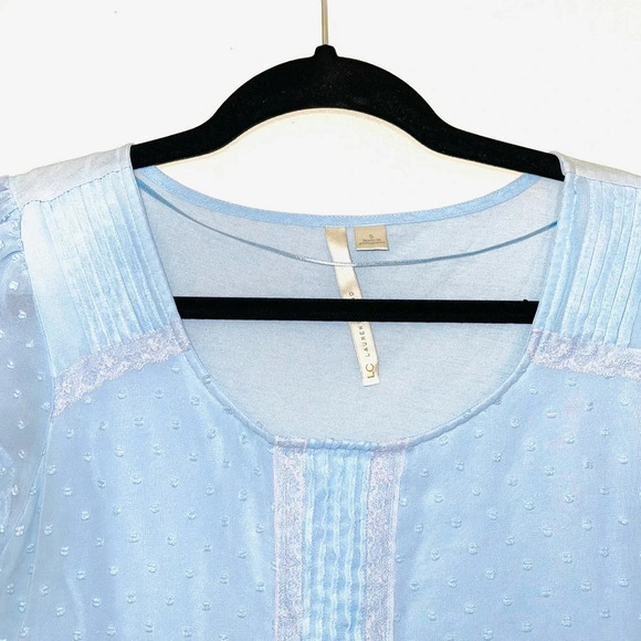 LC Lauren Conrad Baby Blue Contrast Swiss Dot Pleated Blouse Small Women’s - Picture 2 of 11